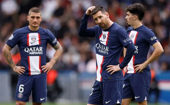 Messi mờ nhạt, Hakimi nhận thẻ đỏ - PSG thua sốc trên sân nhà