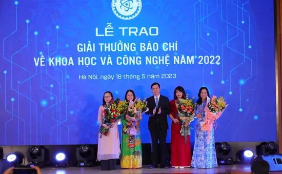 Trao giải thưởng báo chí về khoa học và công nghệ năm 2022