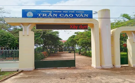 Chơi chứng khoán thua lỗ, thủ quỹ tạo hiện trường giả vụ trộm tiền của trường