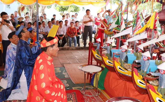 Lý Sơn tái hiện Lễ khao lề thế lính Hoàng Sa