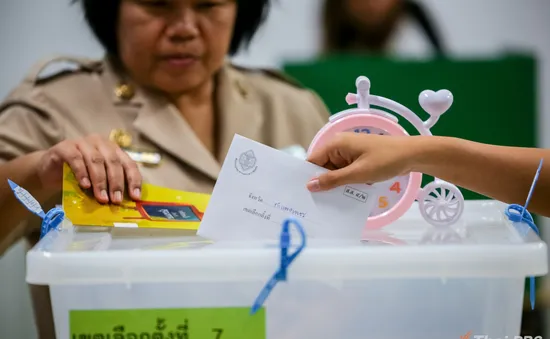 Tổng tuyển cử tại Thái Lan: Trên 2 triệu cử tri đi bỏ phiếu sớm