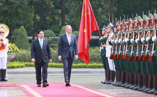 Thủ tướng Phạm Minh Chính chủ trì lễ đón Thủ tướng Australia thăm chính thức Việt Nam