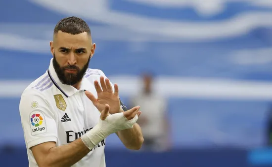 Benzema tỏa sáng trong ngày chia tay Real Madrid