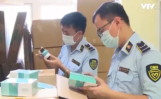 Thủ đoạn sản xuất thực phẩm bổ sung giả dành cho phái đẹp