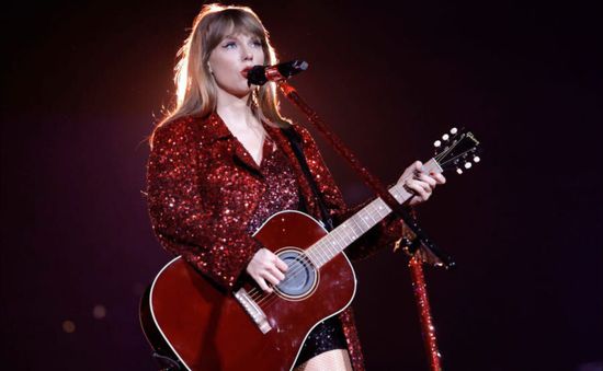 Taylor Swift sẽ đánh bại Elton John để giành kỷ lục về doanh thu tour lưu diễn thế giới?