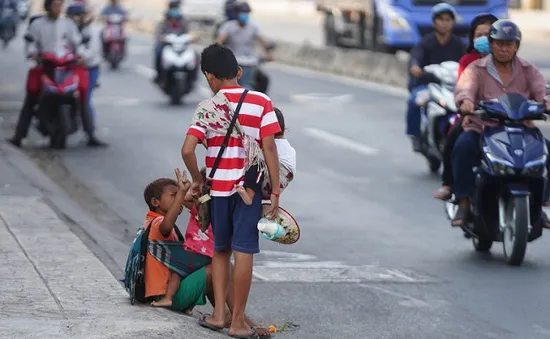 TP Hồ Chí Minh: Không để xảy ra tình trạng thẩm mỹ chui và ăn xin