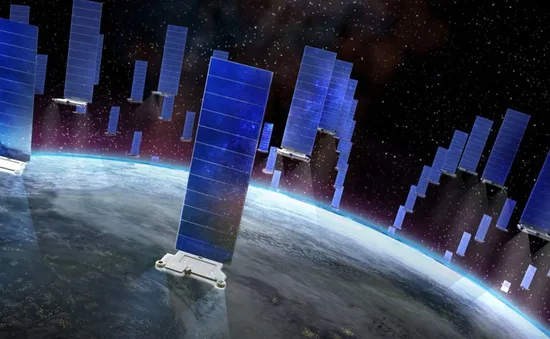Thực hư vệ tinh Starlink của Elon Musk rò rỉ bức xạ trên bầu trời