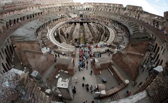 Italy điều tra vụ bán vé tham quan đấu trường La Mã với giá "cắt cổ"