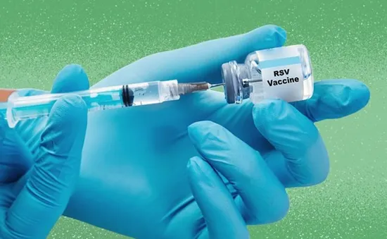 EMA phê duyệt vaccine ngừa virus hợp bào hô hấp cho trẻ sơ sinh