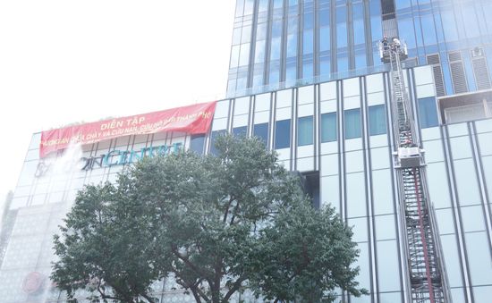 TP Hồ Chí Minh: Gần 10.000 người diễn tập chữa cháy ở tòa nhà siêu cao tầng