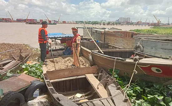 Đồng Nai: Bắt giữ nhiều phương tiện khai thác, vận chuyển, bơm hút, san lấp cát trái phép