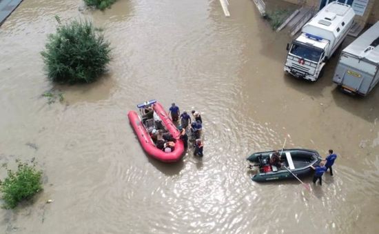 Bão Khanun gây ngập lụt tại vùng Viễn Đông Nga