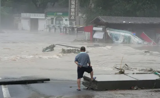 Trung Quốc: Yêu cầu bảo hiểm bồi thường do mưa lũ cao kỷ lục 9,8 tỷ Nhân dân tệ