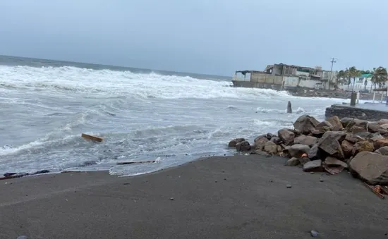 Bão Hilary đe dọa Mexico, California với “lũ lụt thảm khốc”