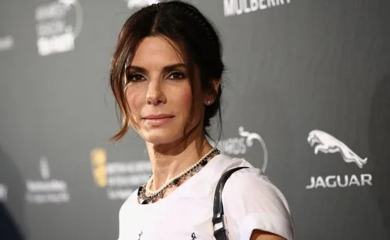 Sandra Bullock nhận được nhiều sự hỗ trợ khi bạn trai qua đời