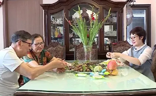 Con dâu, con rể với chữ "Hiếu''