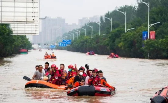 Trung Quốc thiệt hại hơn 5,7 tỷ USD do mưa bão