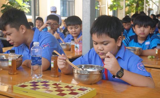 TP Hồ Chí Minh áp dụng tiền ăn bán trú chung cho các khu vực