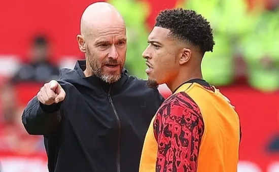 Man Utd bổ sung hình phạt với Jadon Sancho