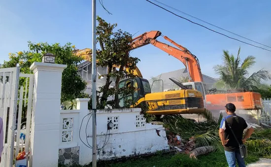 Chủ tịch UBND TP Phú Quốc kháng cáo bản án cưỡng chế 2 căn biệt thự