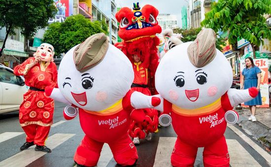 Đón Trung thu cùng Vietjet với lồng đèn máy bay Amy