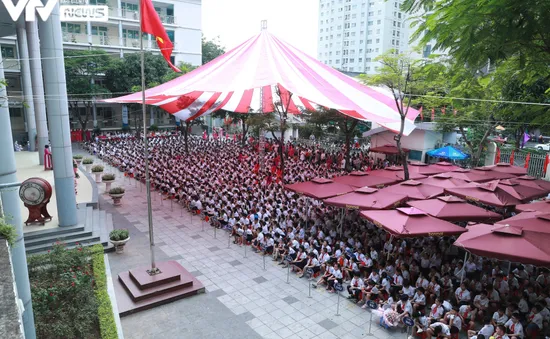 Hà Nội: Lễ khai giảng giản dị, trang nghiêm tại một trường tiểu học