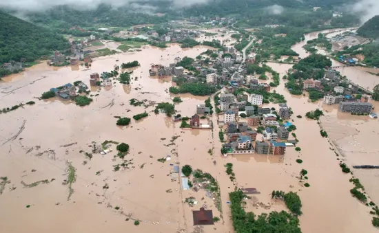 Tàn dư bão Haikui gây lũ lụt ở vùng Đông Nam Trung Quốc