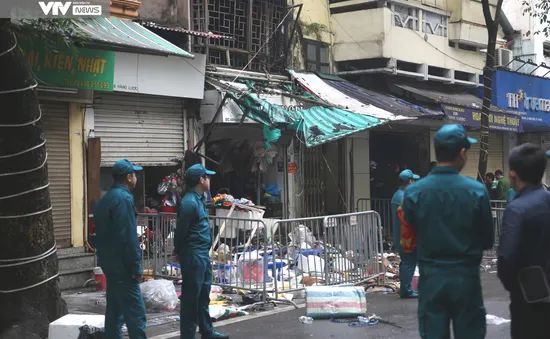 Thủ tướng yêu cầu khẩn trương điều tra nguyên nhân vụ cháy tại phố Hàng Lược (Hà Nội)