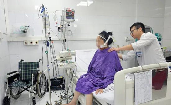 Cứu người bệnh sốc tim nguy kịch bằng kỹ thuật ECMO-VA