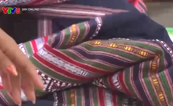 Phú Yên hồi sinh làng nghề dệt thổ cẩm trăm tuổi của đồng bào Ba Na