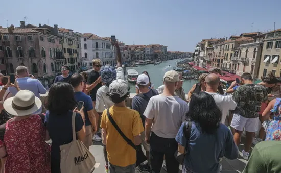 Venice (Italy) giới hạn nhóm du khách tối đa 25 người để bảo vệ thành phố lịch sử này