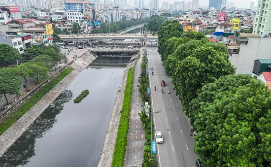 Hà Nội làm làn đường dành riêng cho xe đạp