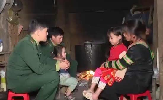 Những đứa trẻ con nuôi của đồn biên phòng