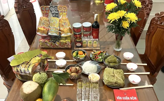 Phong tục tiễn ông Táo lên trời của một gia đình miền Nam