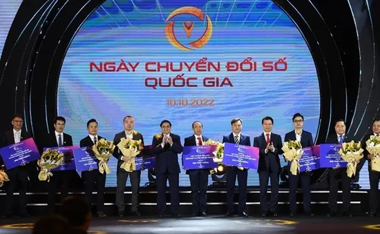 Nâng cao năng lực lãnh đạo của Đảng, quản lý của Nhà nước thông qua tiến trình chuyển đổi số