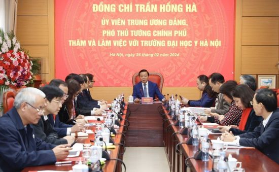 Tính mạng, sức khỏe của người bệnh - Phần thưởng cao quý, thiêng liêng nhất dành cho thầy thuốc