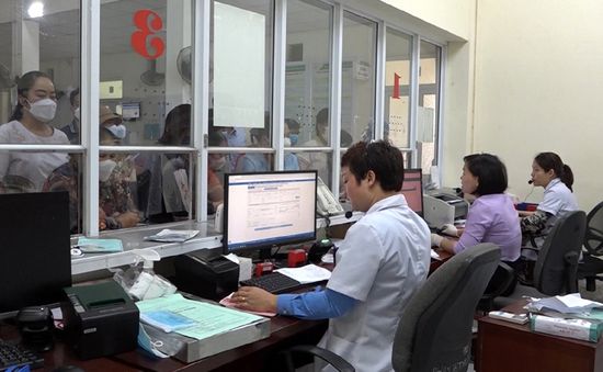 Tăng cường kiểm tra, giám sát kê đơn thuốc trong khám và điều trị cho người bệnh