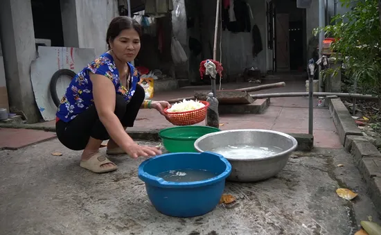Hà Nội: Hàng trăm hộ dân khát nước sạch vì vướng dự án quy hoạch treo