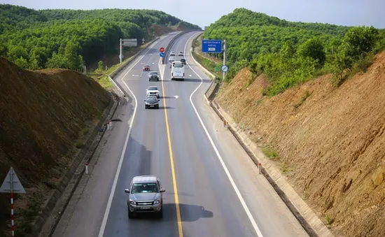 Sắp có quy chuẩn quốc gia về đường cao tốc, ưu tiên mở rộng 5 tuyến 2 làn xe