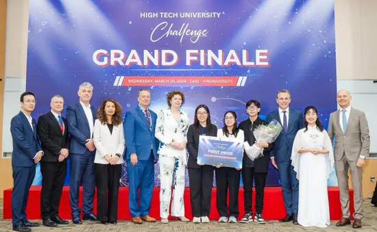 Chinh phục High Tech University Challenge, sinh viên Việt Nam khám phá Hà Lan