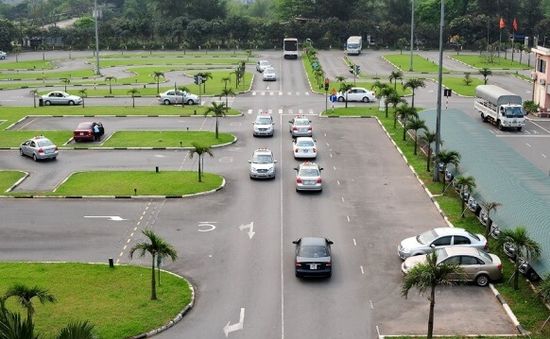 Bộ Y tế lên tiếng về thông tin bỏ giấy khám sức khỏe khi thi bằng lái xe