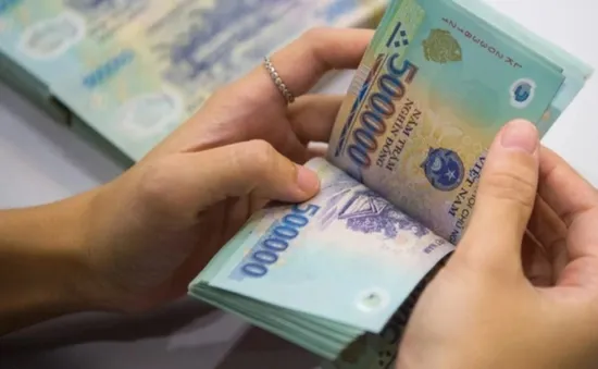 Nhiều doanh nghiệp chủ động tăng lương sớm