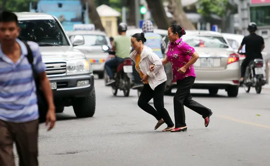 Người đi bộ gây tai nạn giao thông: Trách nhiệm thuộc về ai?