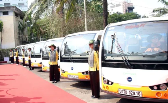 TP Hồ Chí Minh thí điểm dịch vụ xe điện tham quan, du lịch khu trung tâm