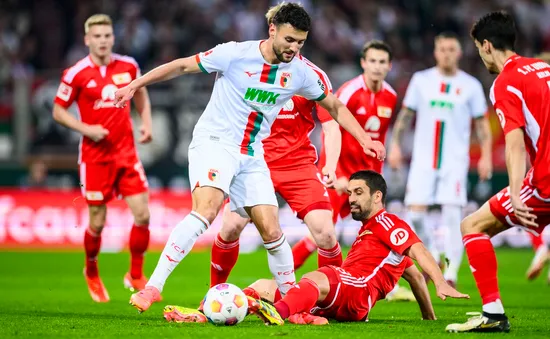 Augsburg giành chiến thắng trước Union Berlin trên sân nhà