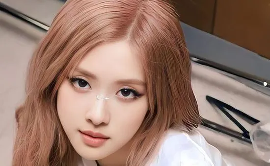 ROSÉ, JIMIN hay YUQI - Idol nào lăng xê màu tóc hồng đào chuẩn trend đỉnh nhất?