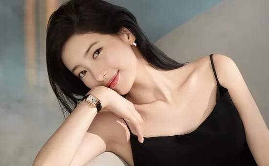 Khám phá quy trình dưỡng da 10 phút của Bae Suzy