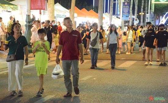 Khai trương tuyến phố đi bộ đầu tiên tại thành phố Phan Rang - Tháp Chàm - Ninh Thuận