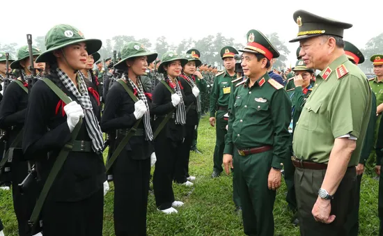Bộ Quốc phòng, Bộ Công an kiểm tra hợp luyện diễu binh, diễu hành kỷ niệm Chiến thắng Điện Biên Phủ