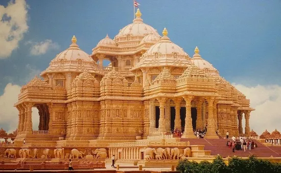 Khám phá ngôi đền Akshardham ở New Delhi